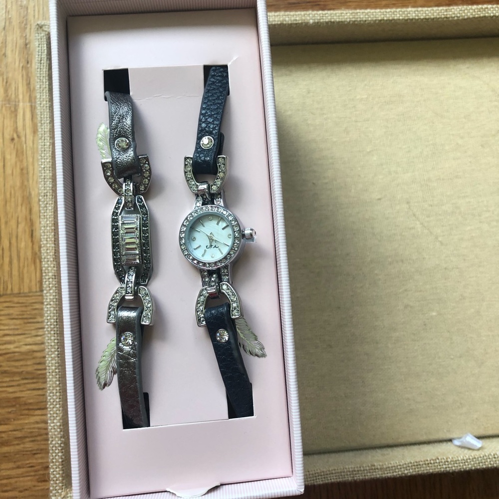 Chloe + Isabel convertible wrap watch